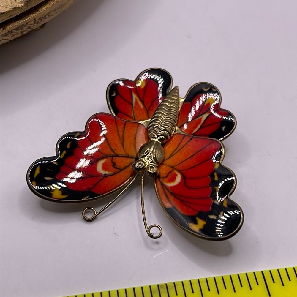 Stunning vintage monarch Vibrant Butterfly Brooch pin so pretty - Picture 8 of 11